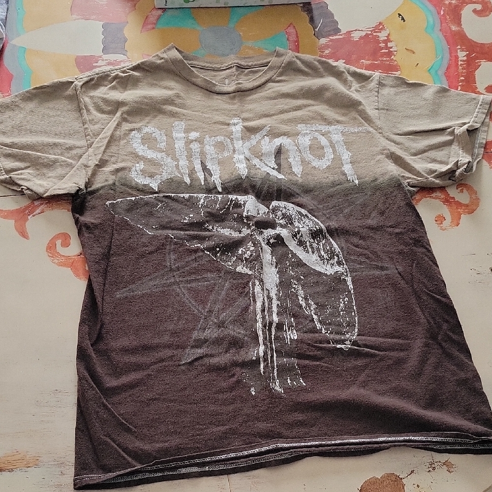Slipknot Graphic T-Shirt in Brown and Tan size S